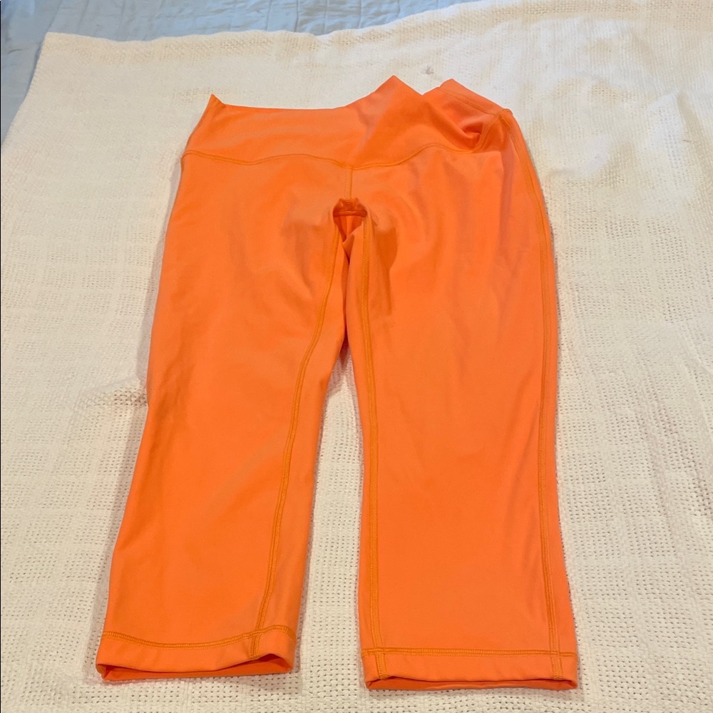 Lululemon capri leggings, size 8
